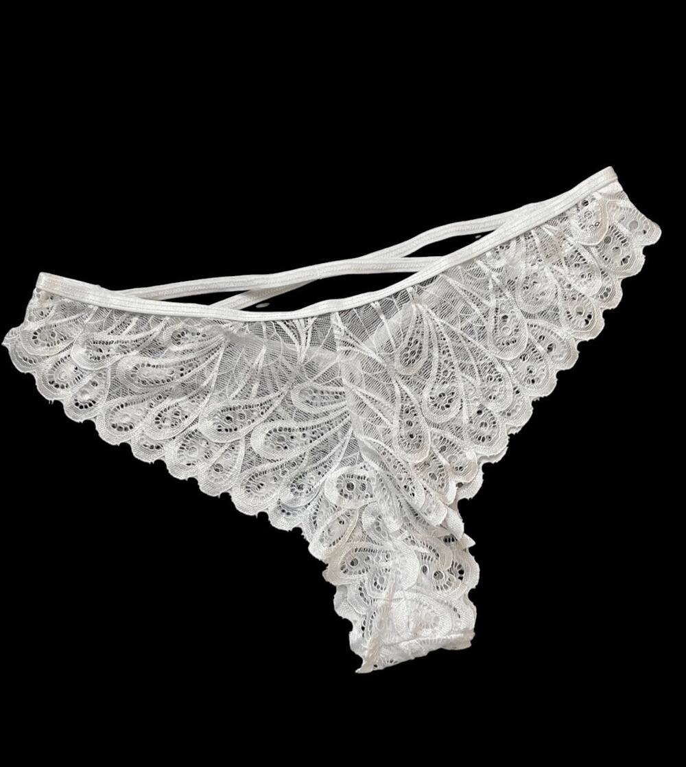NWT! Frederick's of Hollywood Kelani White Strappy Lace Panties S